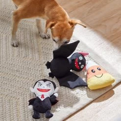 Frisco Halloween Haunted Friends Plush Squeaky Dog Toy 2 Frisco Halloween Haunted Friends Plush Squeaky Dog Toy -Pet Supplies Shop 270363 PT3. AC SS1800 V1624816992