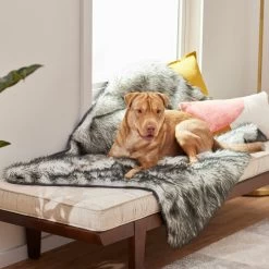 Pet Supplies Shop 21 Frisco Faux Fur Cat & Dog Blanket