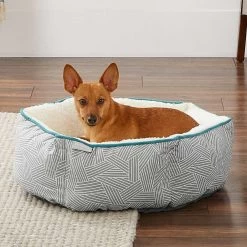 Frisco Sherpa Dog & Cat Blanket & Frisco Sherpa Hexagon Bolster Cat & Dog Bed -Pet Supplies Shop 303598 PT7. AC SS1800 V1623071862
